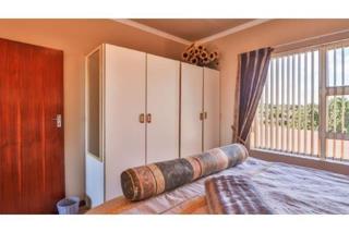 5 Bedroom Property for Sale in Stilbaai Wes Western Cape